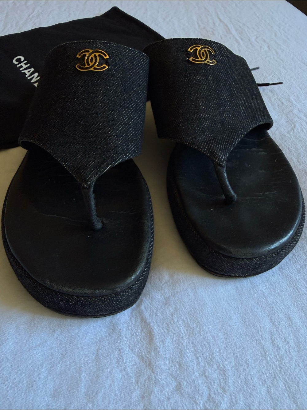 CHANEL Vintage Black Denim Slide/Thong Sandals with Gold CC Logo - Picture 8 of 15